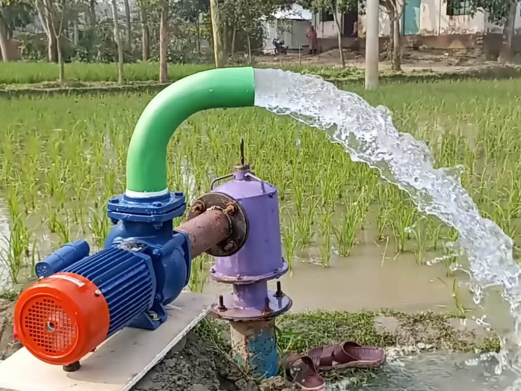 Découvrez l'outil indispensable pour l'irrigation - Pompe à eau centrifuge